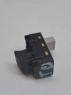 Second-hand car spare part rear right power window switch for lexus is 300 (jce10) * oem iam references 8481030192  