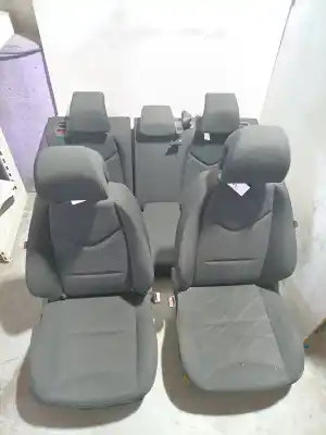 Pièce détachée automobile d'occasion JEU DE SIÈGE INTÉRIEUR COMPLET pour PEUGEOT 308 SW  Références OEM IAM 8846E8 8882C0 8846E9