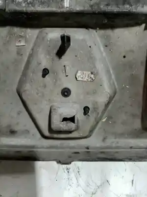 Автозапчастина б/у передня решіта для renault master ii phase 2 combi 3.0 dci diesel cat (zd3) посилання на oem iam 8200233765  8200233765