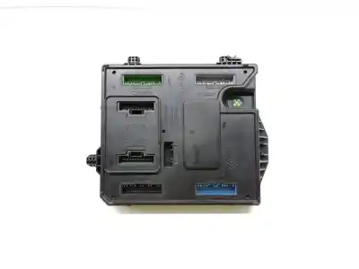 Peça sobressalente para automóvel em segunda mão caixa de fusíveis e relés por renault fluence (l3_) 1.5 dci (l30d l30l l306 l33f l33l l33m l33v l33w) referências oem iam 284b12059r
