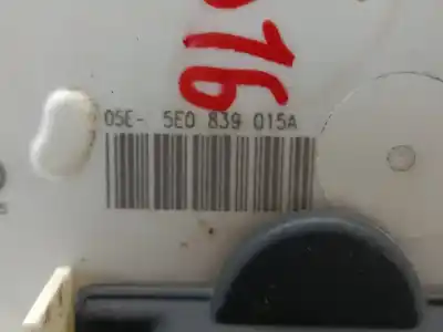 Автозапчастина б/у замок дверей заднього лівого для skoda octavia combi (5e5) 1.6 tdi dpf посилання на oem iam 5e0839015a  