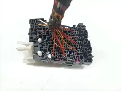 Second-hand car spare part fuse box unit for skoda octavia combi (5e5) 1.6 tdi dpf oem iam references 5q0937615c vwpe904182 467140, 16052014