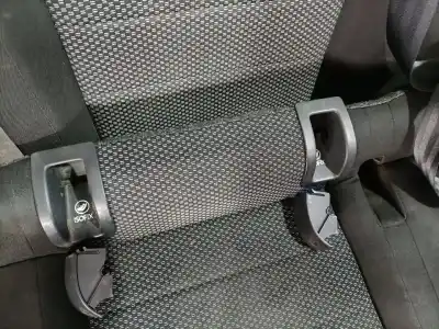 Автозапчастина б/у комплект сидів для skoda octavia combi (5e5) 1.6 tdi dpf посилання на oem iam 5q4881105a  5e0885375e