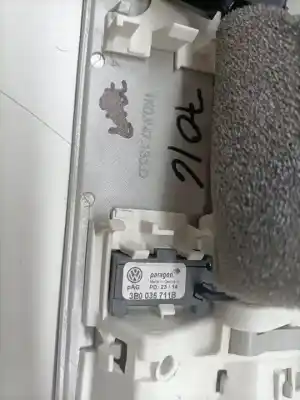 Автозапчастина б/у внутрішне світло для skoda octavia combi (5e5) 1.6 tdi dpf посилання на oem iam 1k0947105 1k0947133d 3b0035711b