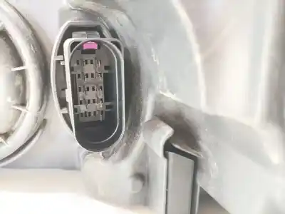 Автозапчасти б/у левая фара за skoda octavia combi (5e5) 1.6 tdi dpf ссылки oem iam 5e1941015  1305631226