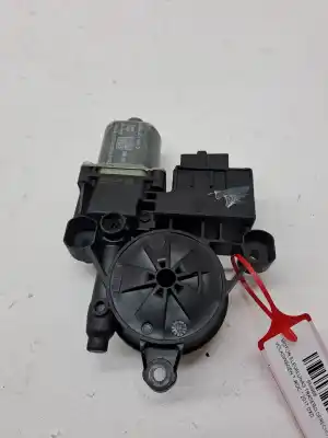 Pièce détachée automobile d'occasion MOTEUR LÈVE VITRE ARRIÈRE DROITE pour VOLKSWAGEN T-ROC  Références OEM IAM 5Q0959408D  