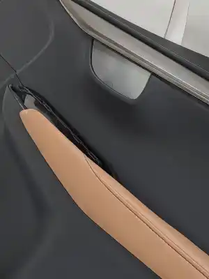 Автозапчастина б/у обработка передніх правіх дверей для lexus nx * посилання на oem iam 6761078110c6  67710x1b02