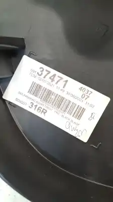 Pezzo di ricambio per auto di seconda mano rivestimento porta anteriore destro per smart forfour basis (52kw) (453.042) riferimenti oem iam a4537200002  