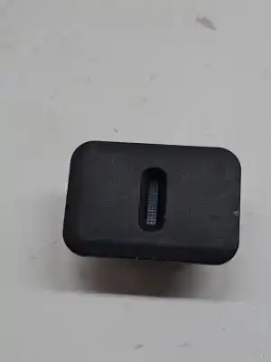 Second-hand car spare part INTERIOR LIGHT for KIA CEE´D  OEM IAM references A284760020  