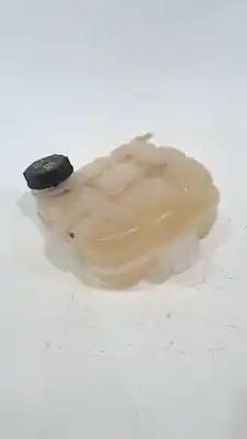 Second-hand car spare part COOLANT EXPANSION TANK for FORD FOCUS (2014-2018)  OEM IAM references 2213988  JX618A080AB
