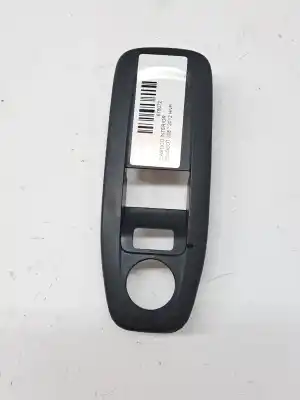Peça sobressalente para automóvel em segunda mão MOLDAGEM por PEUGEOT 208  Referências OEM IAM 96751129ZD  E31559