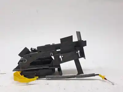 Pezzo di ricambio per auto di seconda mano SERRATURA PORTA POSTERIORE SINISTRA per FORD C-MAX  Riferimenti OEM IAM AM5AR26413AF  2053477