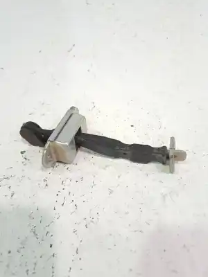 Recambio de automóvil de segunda mano de RETENEDOR PUERTA para NISSAN JUKE (F15) 1.6 16V CAT referencias OEM IAM 824301KA0A  