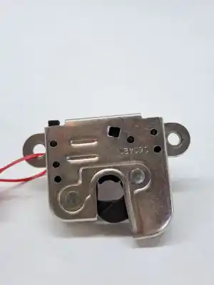 Recambio de automóvil de segunda mano de CERRADURA MALETERO / PORTON para SEAT ALTEA XL (5P5, 5P8) 1.9 TDI referencias OEM IAM 5P8827505  