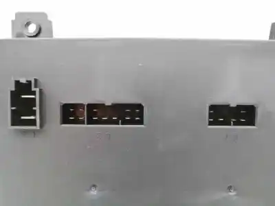 Recambio de automóvil de segunda mano de caja reles / fusibles para nissan qashqai (j10) acenta referencias oem iam 24310la300  