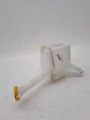 Second-hand car spare part WINDSCREEN WASHER BOTTLE for TOYOTA YARIS 3  OEM IAM references 853150D170  
