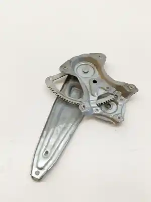 Pièce détachée automobile d'occasion LÉVE GLACE ARRIÈRE GAUCHE pour TOYOTA C-HR  Références OEM IAM 69840F4010  