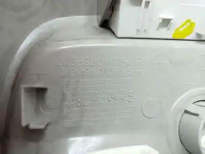Second-hand car spare part interior light for renault captur dynamique oem iam references 264300231r  
