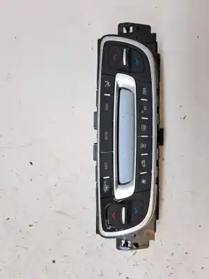 Pièce détachée automobile d'occasion COMMANDE DE CLIMATISATION / CHAUFFAGE pour RENAULT MEGANE III BERLINA 5 P 1.5 dCi Diesel FAP Références OEM IAM 275103596R  