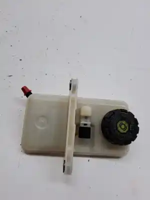 Pièce détachée automobile d'occasion RÉSERVOIR DE LIQUIDE DE DIRECTION ASSISTÉE pour RENAULT SCENIC III  Références OEM IAM 460910004R  