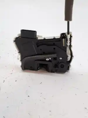 Автозапчастина б/у замок дверей заднього лівого для mg ehs * посилання на oem iam 10640636  
