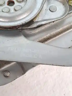 Peça sobressalente para automóvel em segunda mão ELEVADOR DE VIDROS DIANTEIRA ESQUERDA por FORD FOCUS BERLINA (CAP) 1.6 TDCi CAT Referências OEM IAM 1738645  