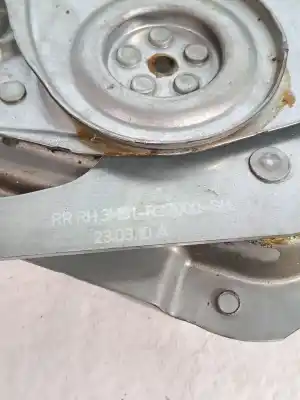 Peça sobressalente para automóvel em segunda mão ELEVADOR DE VIDROS TRASEIRO DIREITO por FORD FOCUS BERLINA (CAP) 1.6 TDCi CAT Referências OEM IAM 1738648  