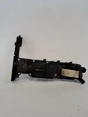 Pezzo di ricambio per auto di seconda mano COPERCHIO BILANCIERE per FORD FOCUS LIM. Riferimenti OEM IAM 1685815  