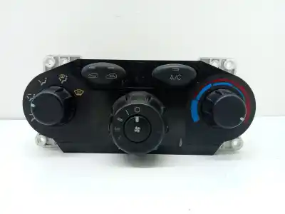 Peça sobressalente para automóvel em segunda mão COMANDO DE SOFAGEM (CHAUFFAGE / AR CONDICIONADO)  por HYUNDAI SANTA FE (SM) 2.4 CAT Referências OEM IAM 9725026100  