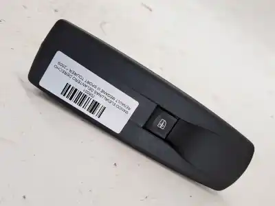 Recambio de automóvil de segunda mano de MANDO ELEVALUNAS DELANTERO DERECHO para RENAULT MEGANE III SPORT TOURER 1.5 dCi D referencias OEM IAM 809600750R  