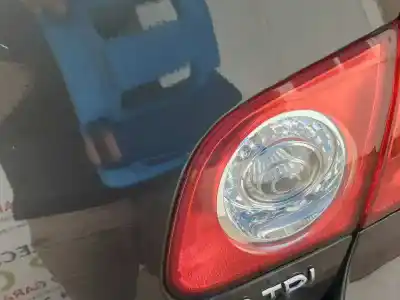 Peça sobressalente para automóvel em segunda mão farolim nevoeiro traseiro direito por volkswagen passat b6 (3c2) 2.0 tdi 16v referências oem iam 