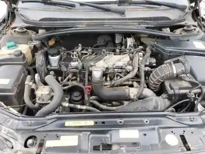 Second-hand car spare part starter motor for volvo xc70 2.4 diesel cat oem iam references 