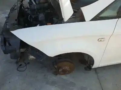 Автозапчастина б/у передне ліве крило для seat toledo iii (5p2) 2.0 tdi 16v посилання на oem iam 5p0821021a