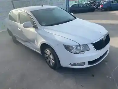 Автозапчастина б/у правий задний огляд для skoda superb combi (3t5) ambition посилання на oem iam 9 cables