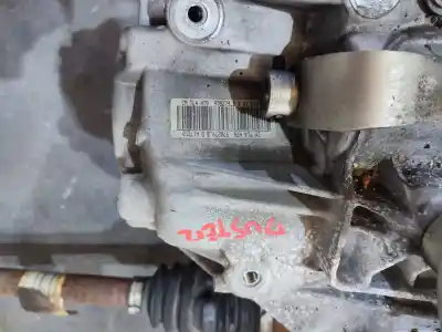 Pezzo di ricambio per auto di seconda mano riduttore per dacia duster ambiance 4x2 riferimenti oem iam tl4075  5111