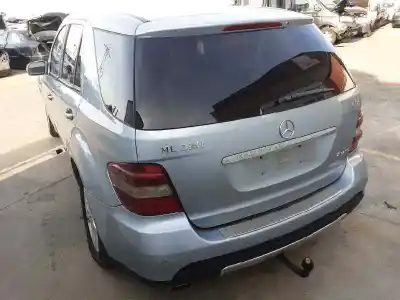 Peça sobressalente para automóvel em segunda mão REFORÇO DO PÁRA CHOQUES TRASEIRO por MERCEDES-BENZ CLASE M (W164)  Referências OEM IAM   