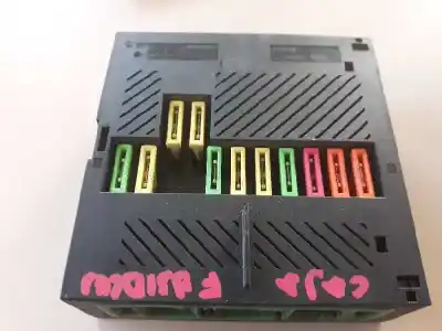 Pezzo di ricambio per auto di seconda mano scatola relè/fusibili per bmw serie 7 (e65/e66) 745i riferimenti oem iam 7510639