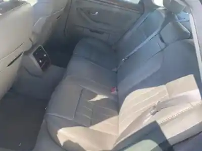 Автозапчасти б/у средняя задняя сиденья за audi a8 (4e2) 4.0 tdi quattro ссылки oem iam   1502
