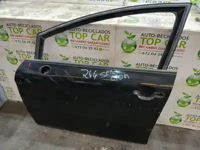 Peça sobressalente para automóvel em segunda mão PORTA DA FRENTE ESQUERDA por SEAT LEON (1P1)  Referências OEM IAM 1P0831055A  