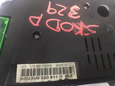 Peça sobressalente para automóvel em segunda mão quadrante por skoda superb (3u4) elegance referências oem iam 3u0920b11 d  