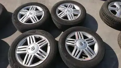 İkinci el araba yedek parçası TEKERLEK SETI için RENAULT SCENIC II  OEM IAM referansları 205/60R16  U467