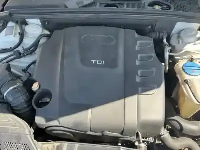 Автозапчастина б/у крішка двигуна для audi a5 descapotable (8f7) 2.0 tdi посилання на oem iam 