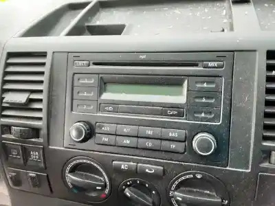 Second-hand car spare part AUDIO SYSTEM / RADIO CD for VOLKSWAGEN T5 TRANSPORTER/FURGONETA  OEM IAM references 7H0035152F  