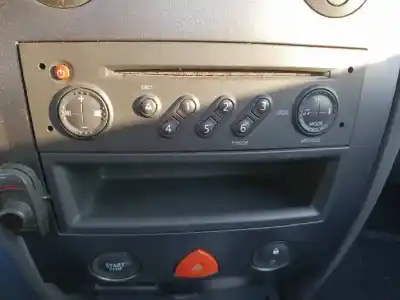 Tweedehands auto-onderdeel audiosysteem / radio-cd voor renault megane 1.6 g coupe (k4ma7)-16v oem iam-referenties   