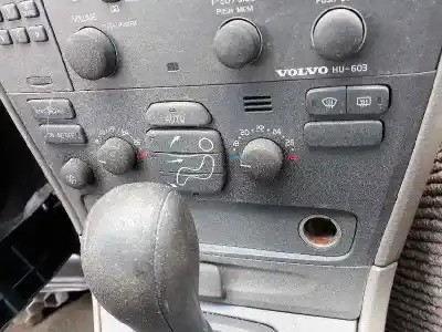 Second-hand car spare part heating / air conditioning control panel for volvo xc70 2.4 diesel cat oem iam references 