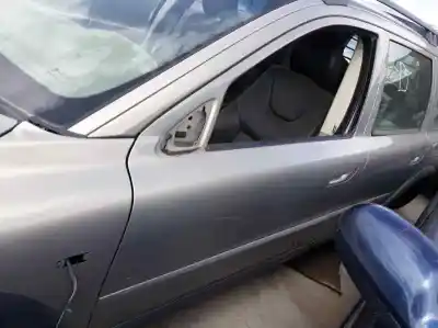 Second-hand car spare part left front door for volvo xc70 2.4 diesel cat oem iam references 