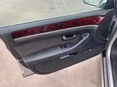 Автозапчасти б/у обивка передней правой двери за audi a8 (4e2) 4.0 tdi quattro ссылки oem iam 