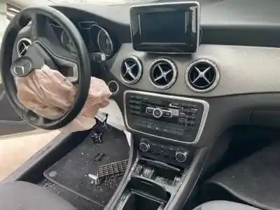 Pièce détachée automobile d'occasion CAPTEUR NIVEAU DE CARBURANT pour MERCEDES-BENZ CLASE GLA (W156)  Références OEM IAM A 246 470 14 94  