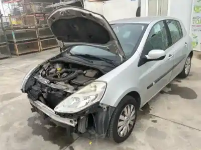 Second-hand car spare part front left knuckle for renault clio iii pack authentique oem iam references 