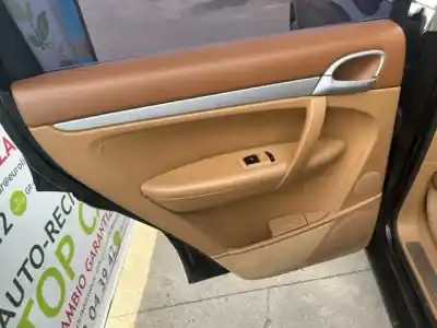 Автозапчастина б/у обкітка задніх лівіх дверей для porsche cayenne (9pa) s 4.5 посилання на oem iam   